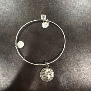 Alex & Ani Thumbprint bracelet