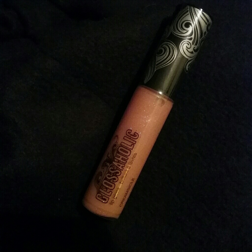 CLOSET CLOSING 8/15 Hard Candy Glossaholic