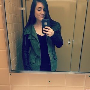 Meet your Posher, Hannah