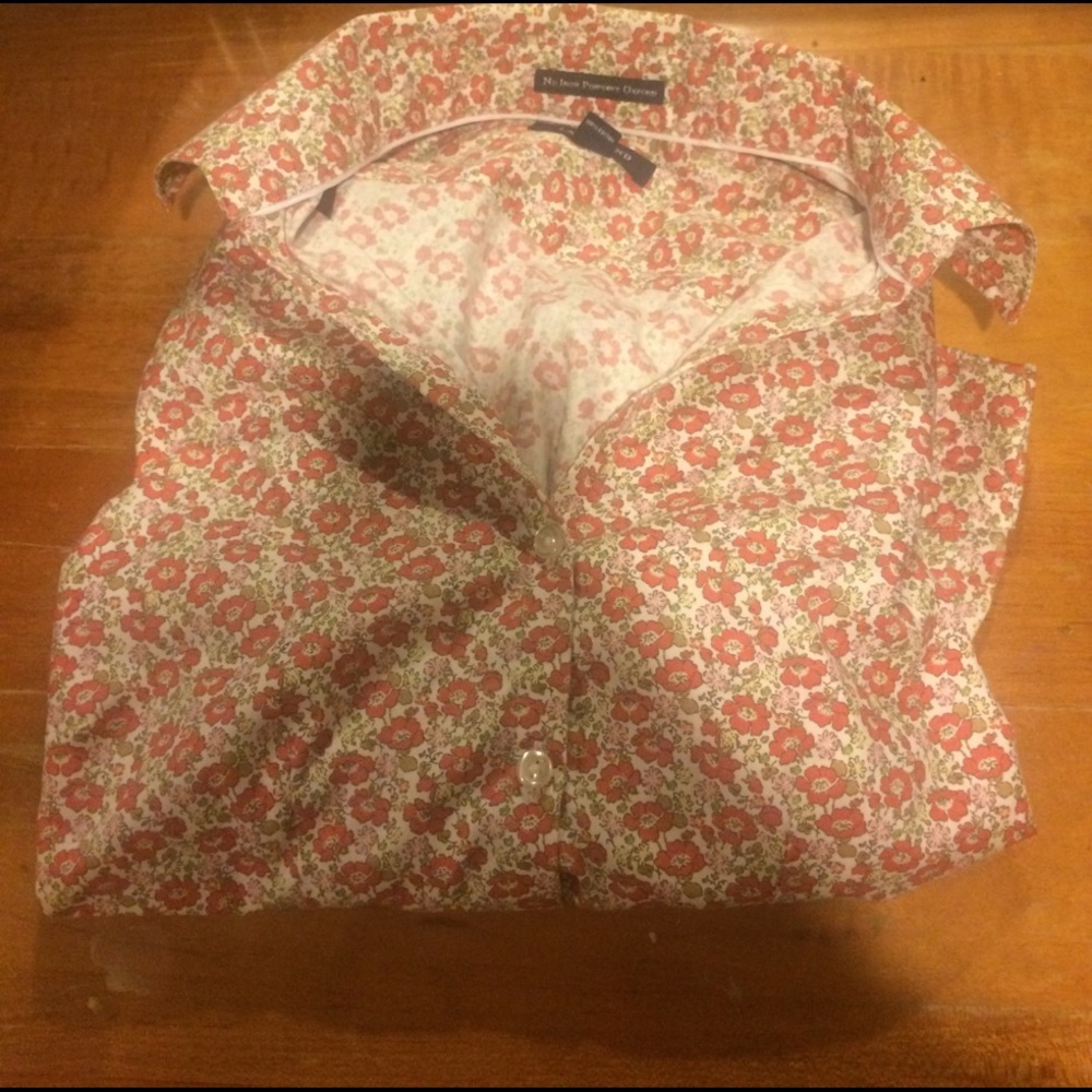Beautiful, Lands End, Size 2, floral blouse.