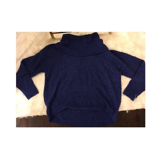 Michael Kors Sweater - Picture 1 of 3