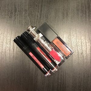 4 lipsticks