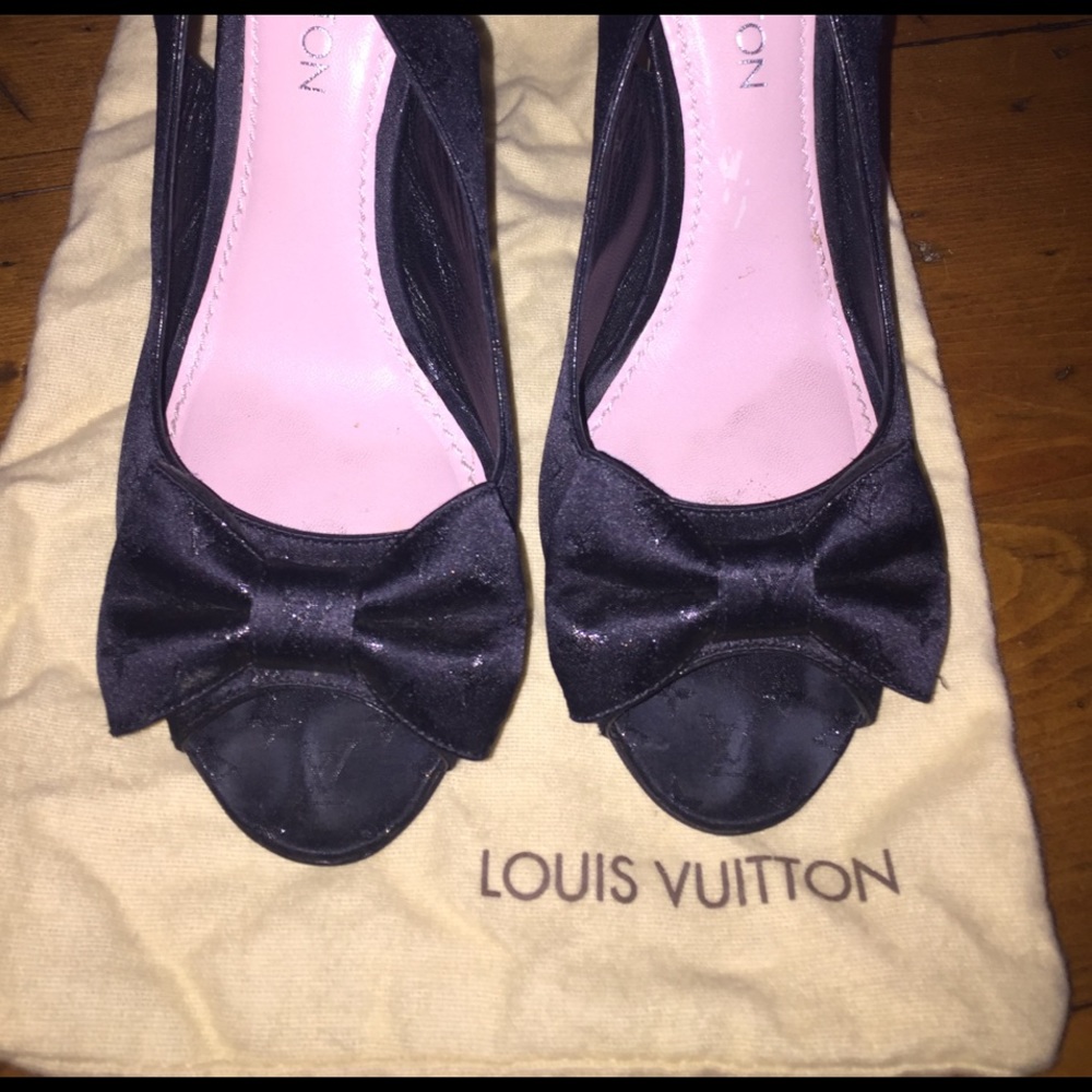 Louis Vuitton sling back's