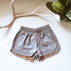 Sporty faux leather mesh shorts - grey