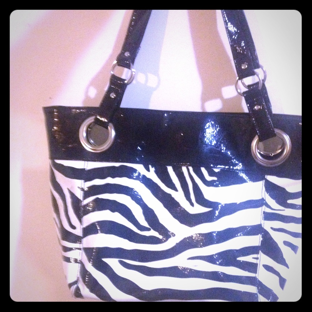 Large Zebra, shiny purse!!