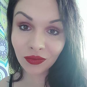 Meet your Posher, Alisha