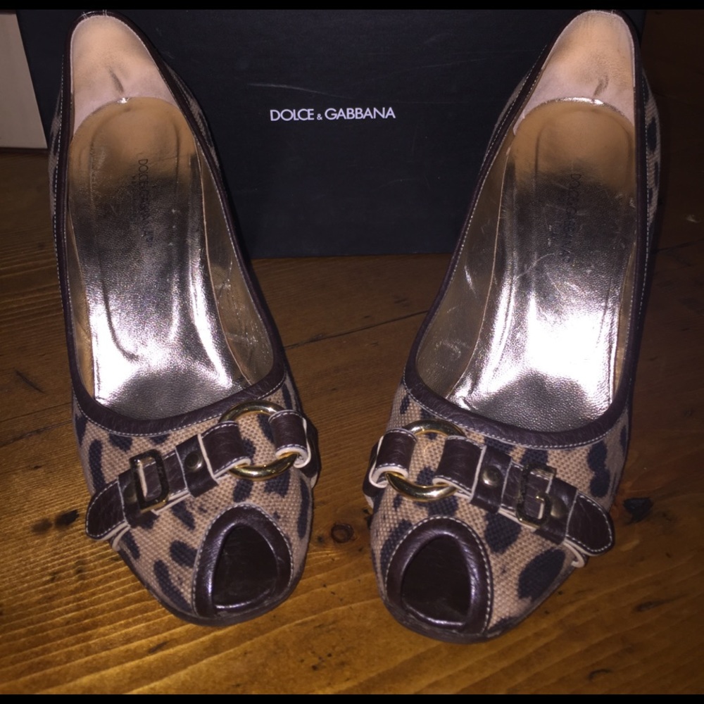 Dolce&Gabbana Leopard peep toes