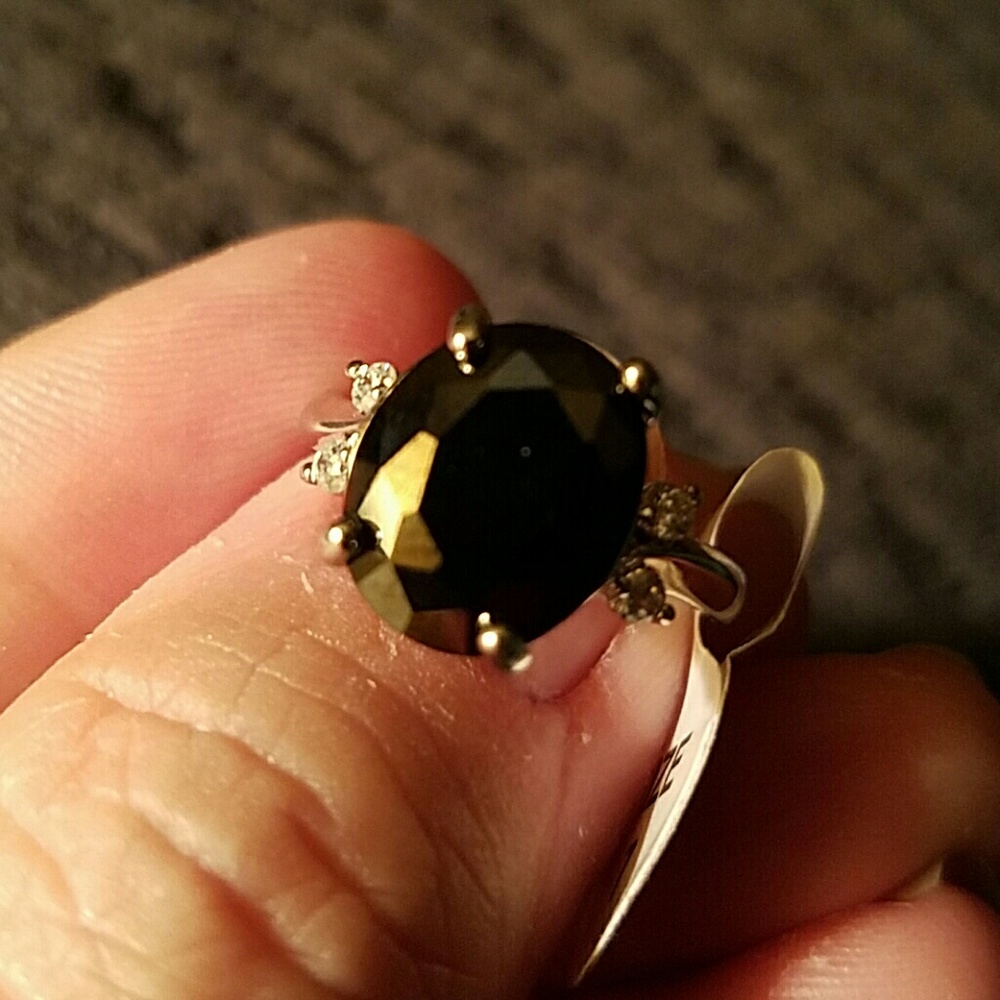 Size 7 black stone ring