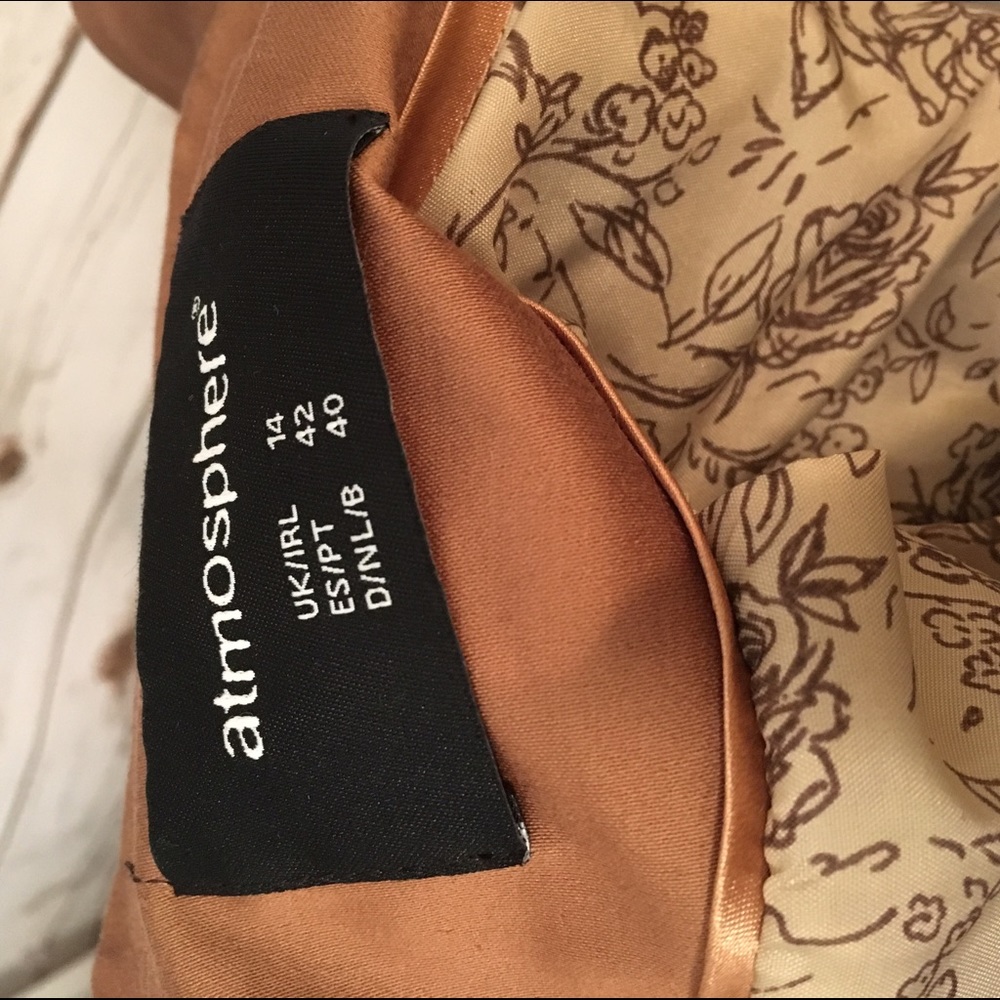 Atmosphere-Tan blazer floral details - Picture 6 of 6