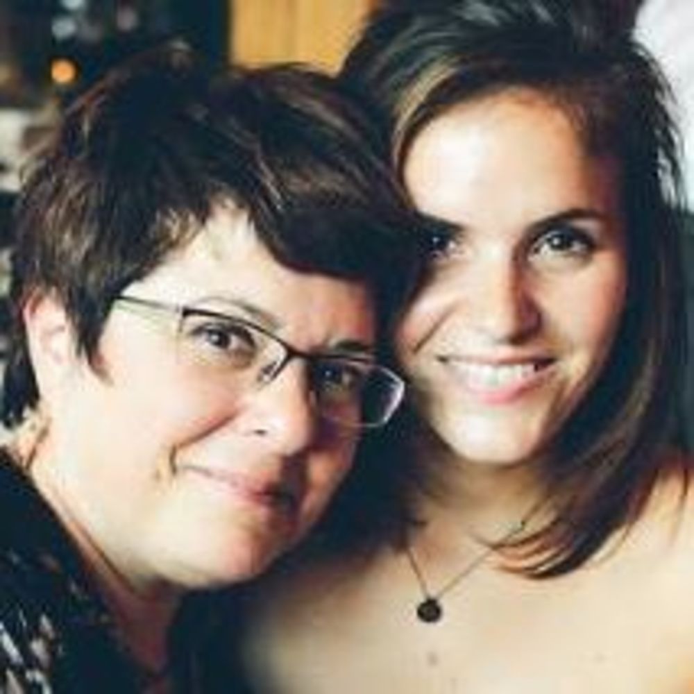 Meet your Posher, Gina