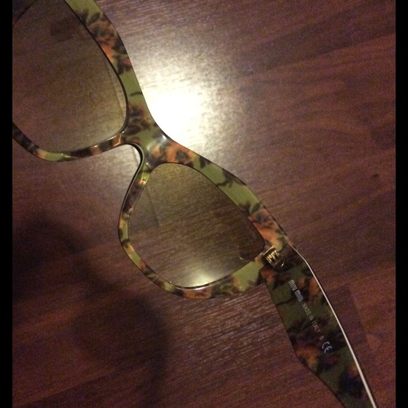 Miu Miu NBW Sunglasses - Picture 4 of 4