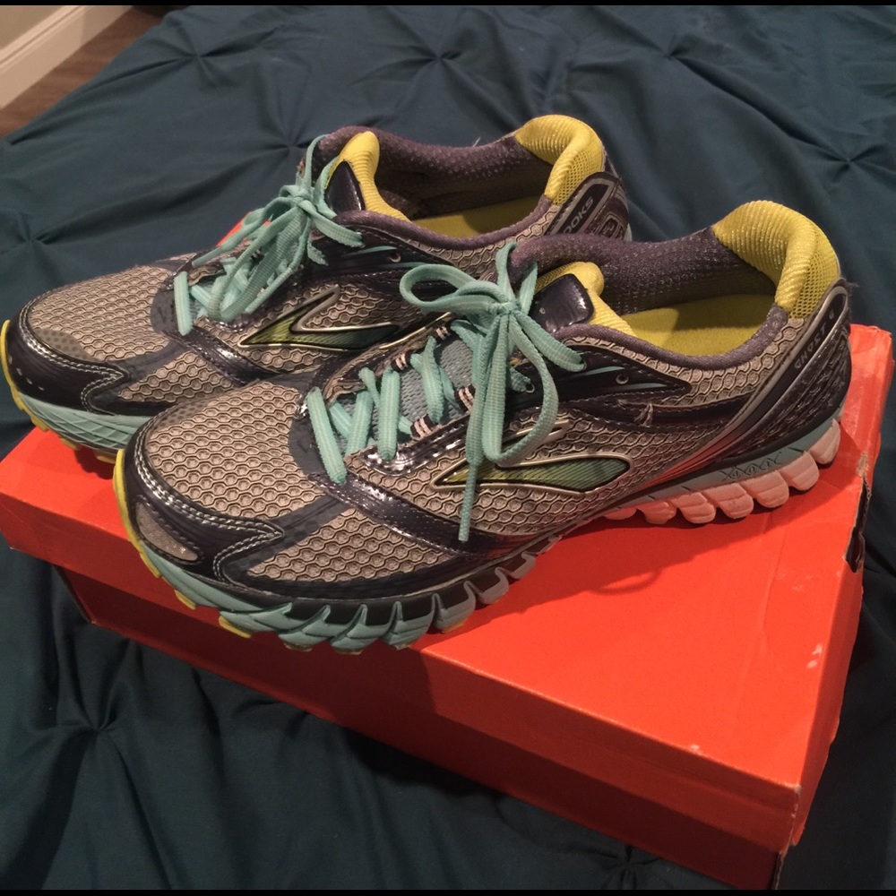 Brooks(Ghost) Running Shoes