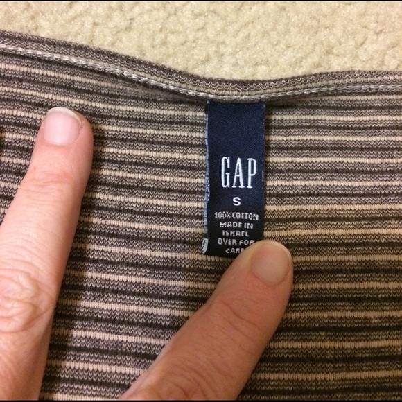 Brown & Tan Gap V Neck Long Sleeve T-shirt - Picture 2 of 4