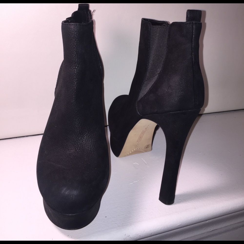 Vince Camuto Stiletto Booties - Barely Worn!