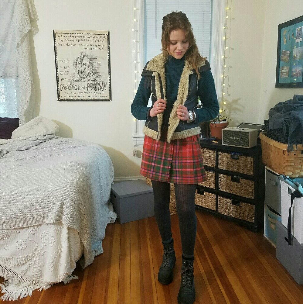 VINTAGE WOOL tartan plaid mini skirt