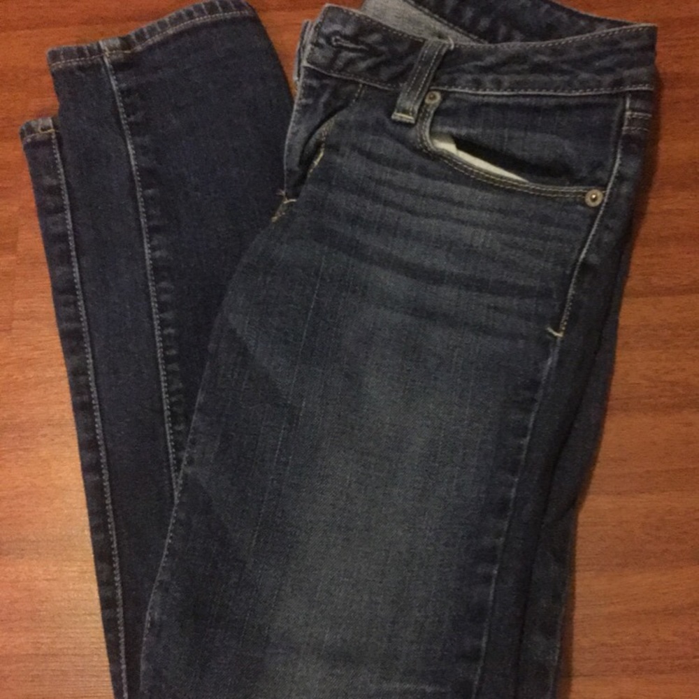 American Eagle skinny jeans