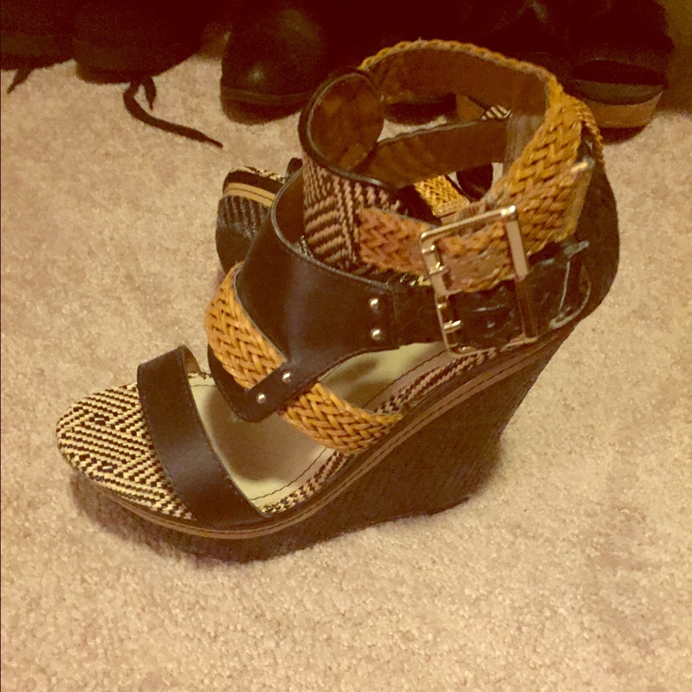 Mossimo Black & Tan Woven Wedges