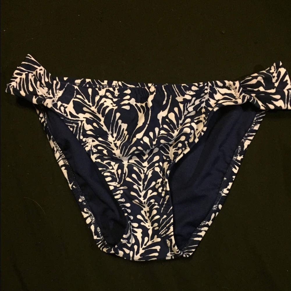 NWOT blue and white bikini bottoms