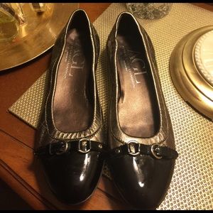 FINAL SALE AGL Flats!