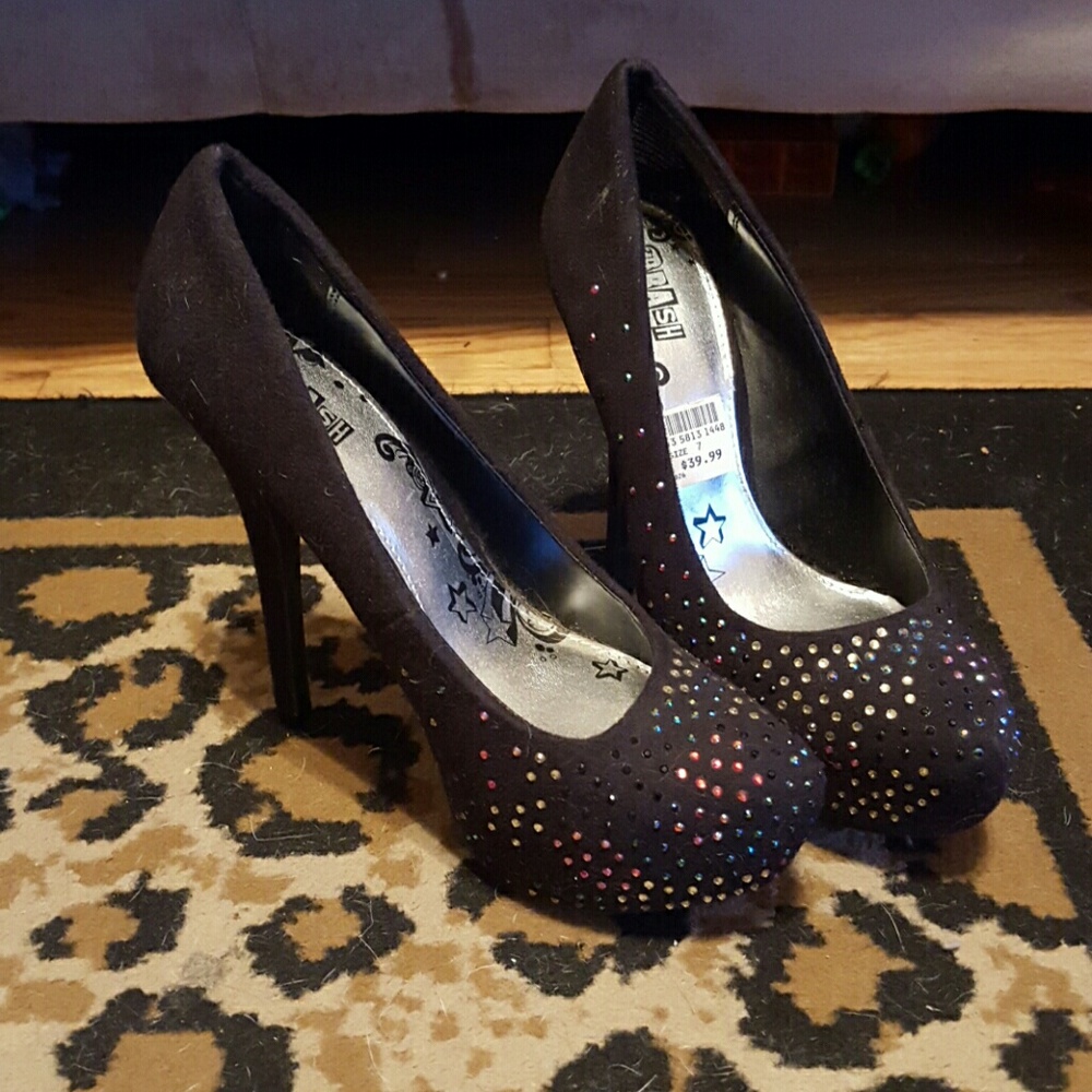 New Black Sparkly Pumps