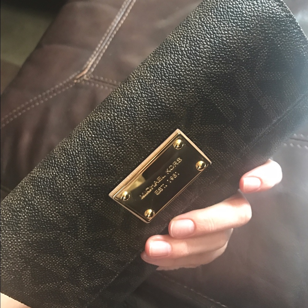 MK wallet