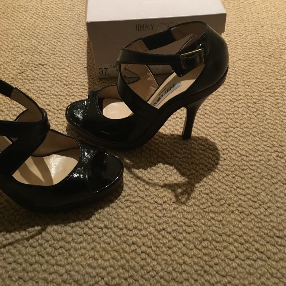 Shoe