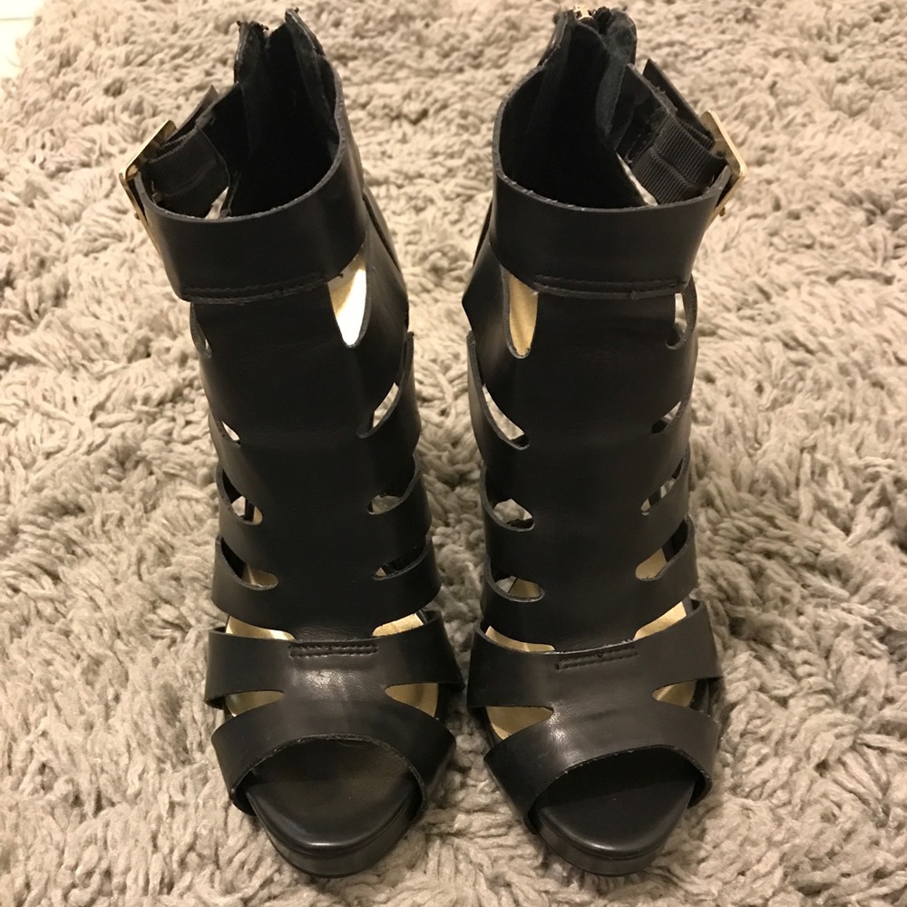 GUESS black caged heels 7.5