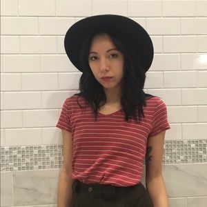 Vintage Tops - 90's Vintage Striped Tee Vintage Tops - 90's Vintage Striped Tee