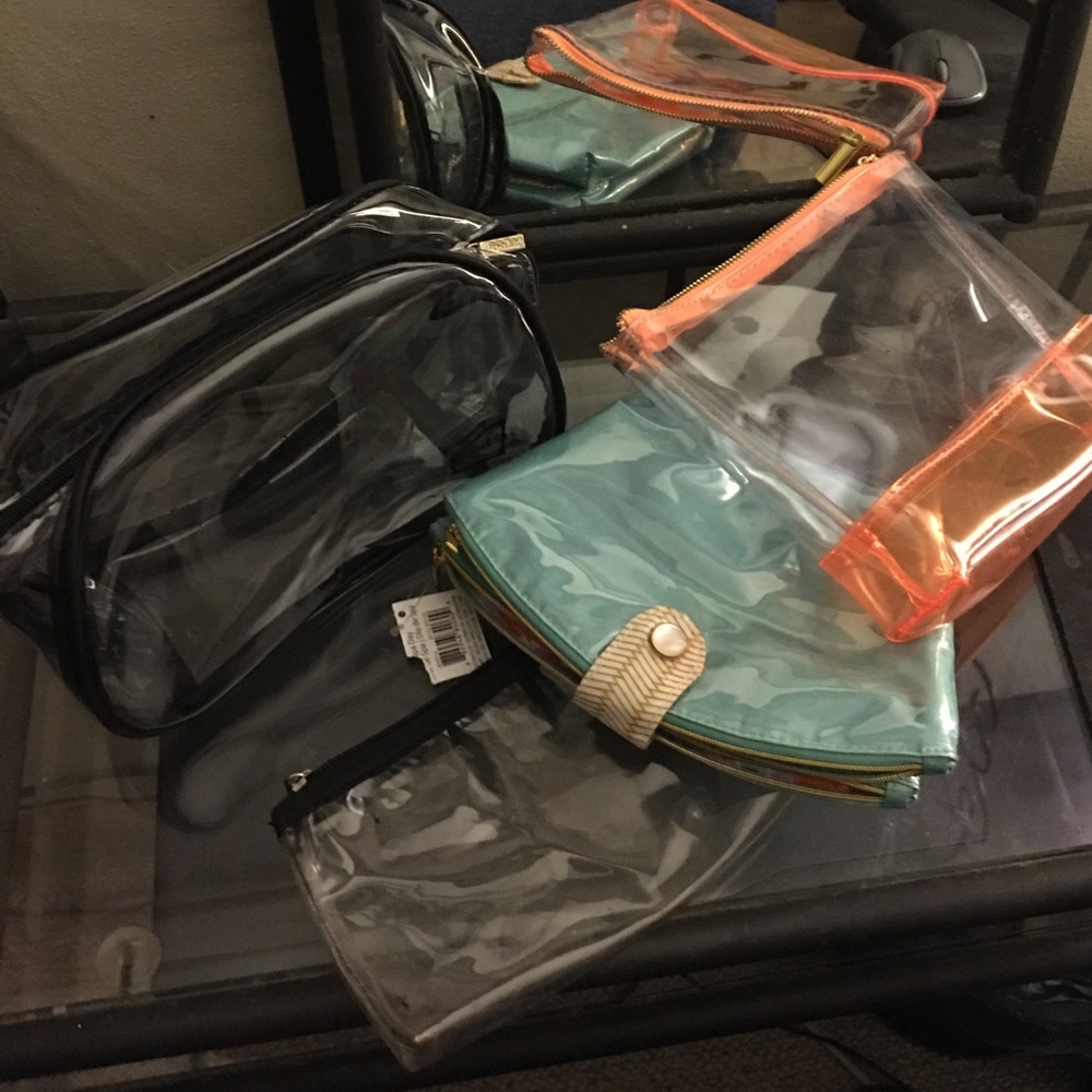 Set of 4 Makeup Bags🌷🌸