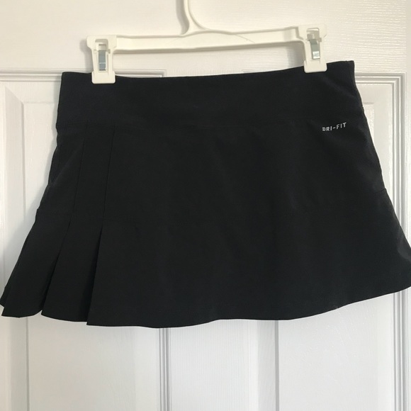 Nike Women's Tennis Skirt - Picture 4 of 4