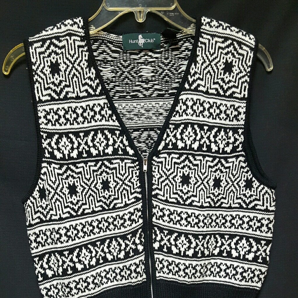 HUNT CLUB- VEST -Black/White- Zippered front-Large