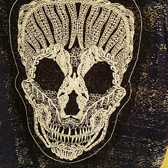 Skull Tee - Picture 2 of 2