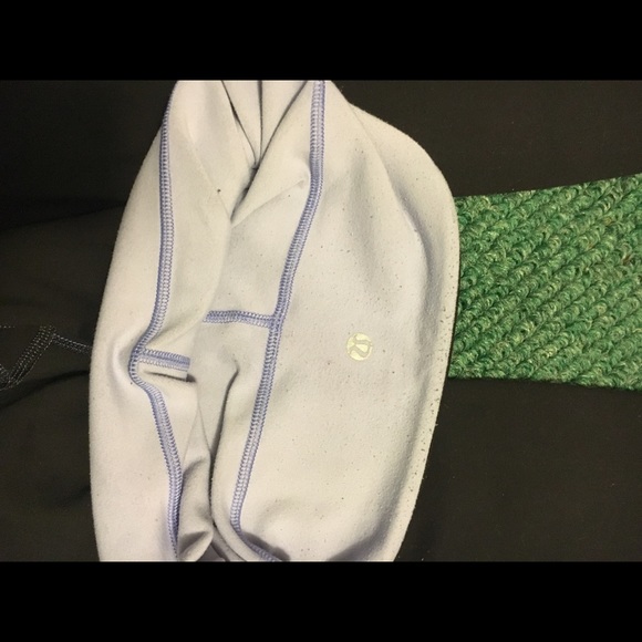 Lululemon reversible leggings - Picture 2 of 8