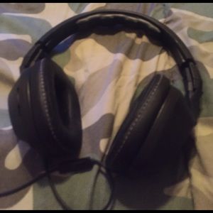 Skull candy bass booster headphones