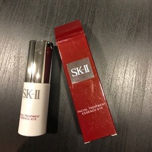 sk2 eye treatment essence
