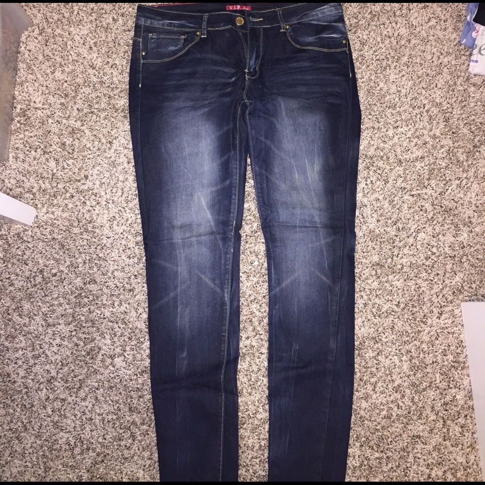 Dark wash skinny jeans