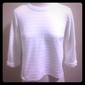 🔥hot sale till 4/16/17! F21 white top