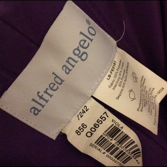 Purple bridesmaid/prom dress - Picture 6 of 7