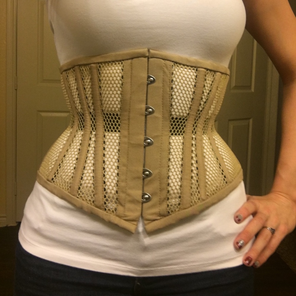 Orchard corset size 20