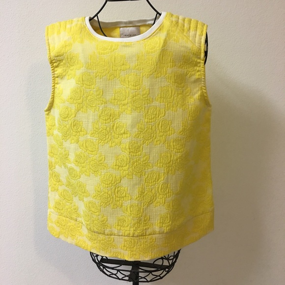 Zara Tops - Cute Zara top