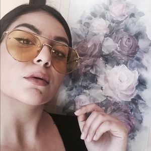 Meet your Posher, Ashley