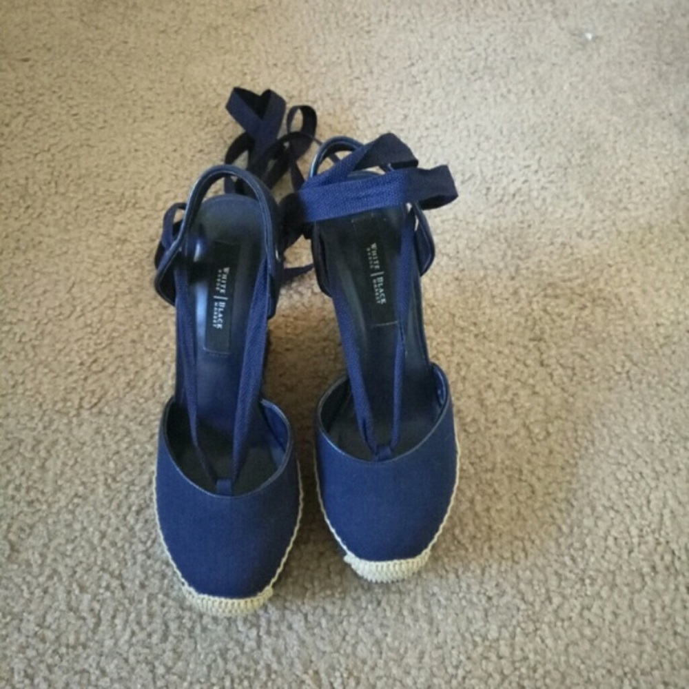 navy lace up sandals - Picture 3 of 3