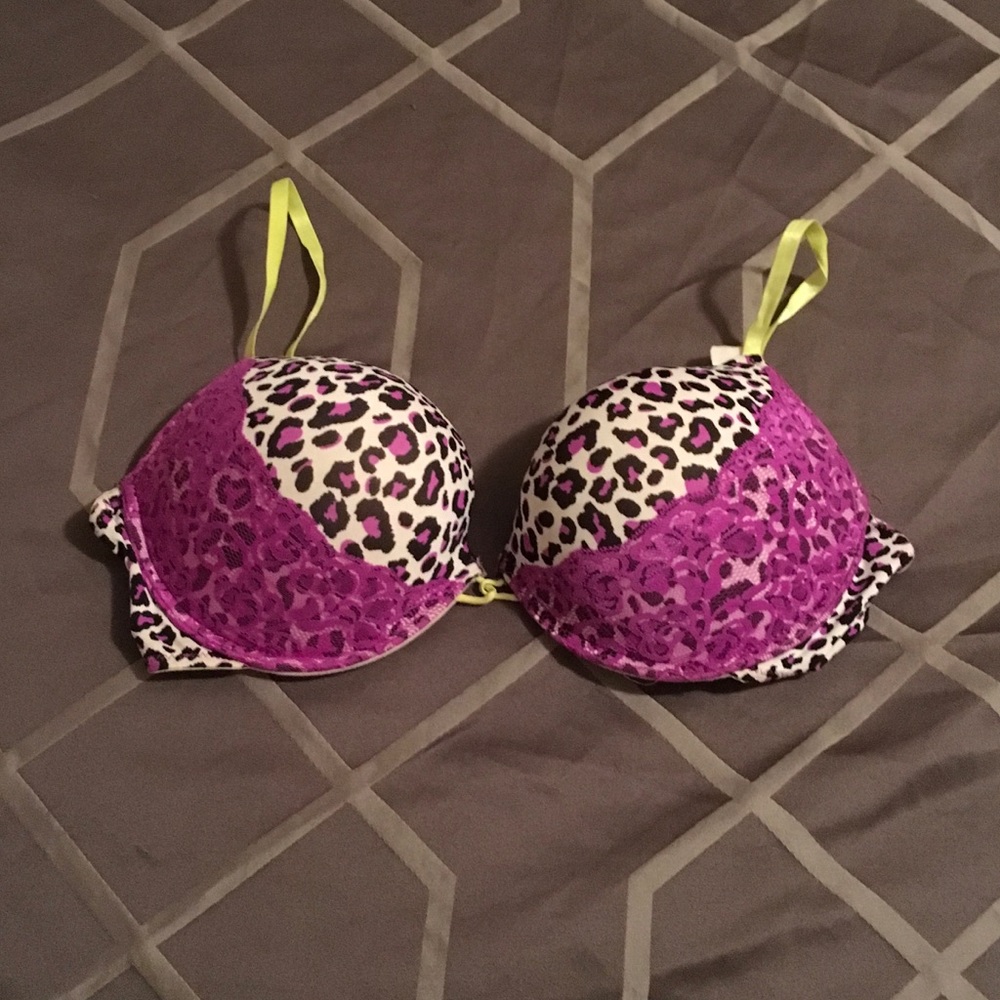 38DD Bra