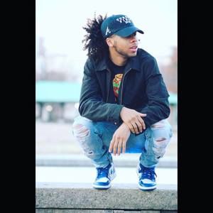 Meet your Posher, Kamari