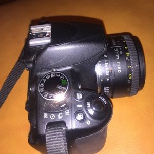 DSLR Nikon D3100 BUNDLE!!