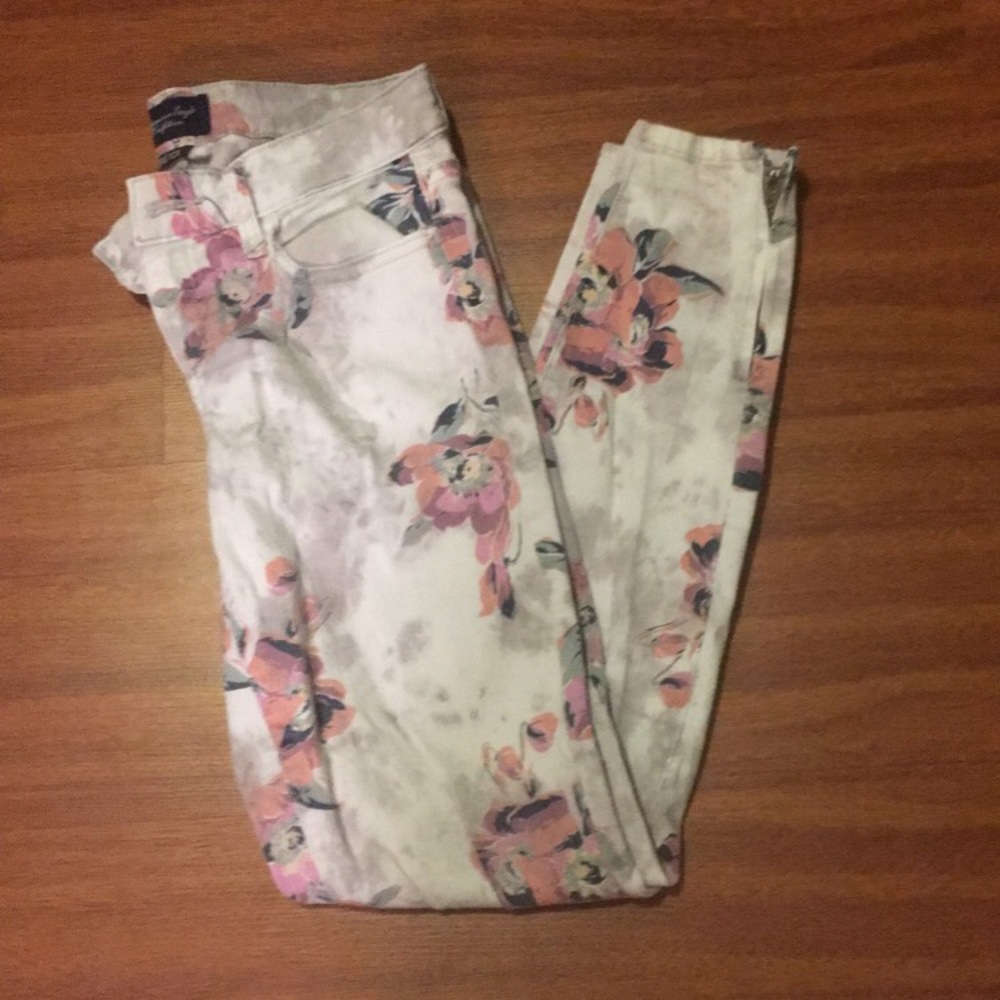 American Eagle floral skinny jeans