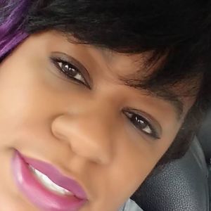 Meet your Posher, Mekia