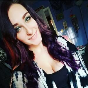 Meet your Posher, Janelle