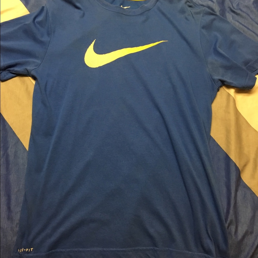 Blue Nike t shirt