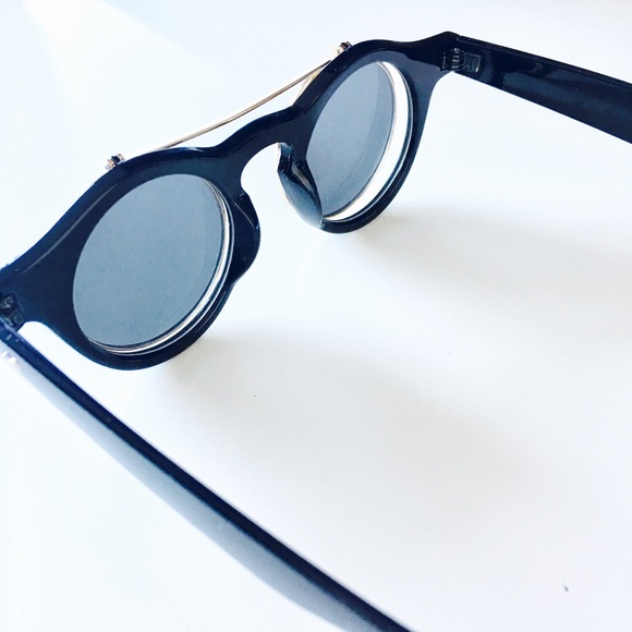 ๐HP๐ ๐ Retro Steampunk Flip Up Lens Sunglasses - Picture 3 of 4